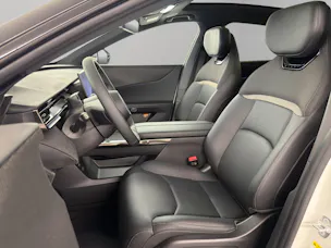 MAZDA CX-6e Takumi