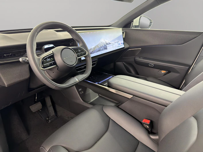 immagine del veicolo MAZDA CX-6E