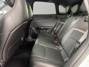 MAZDA CX-6e Takumi