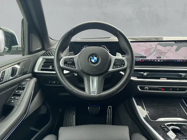 BMW X5 30d M Sport xDrive (CH) AHK 3.5T ** 7 Places **