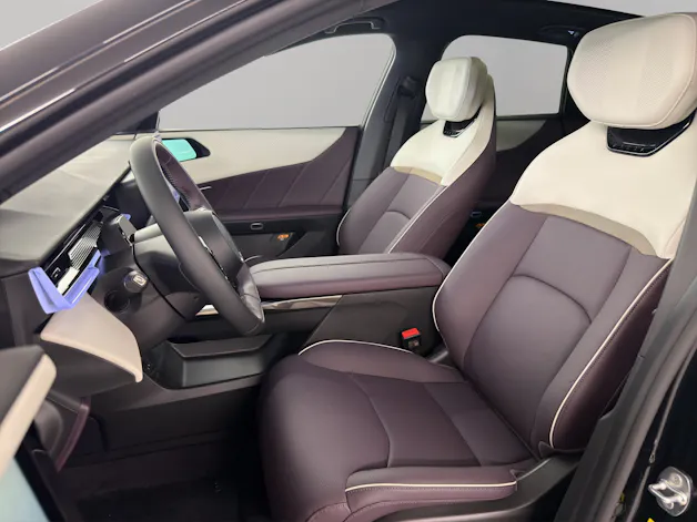 MAZDA CX-6e Takumi Plus