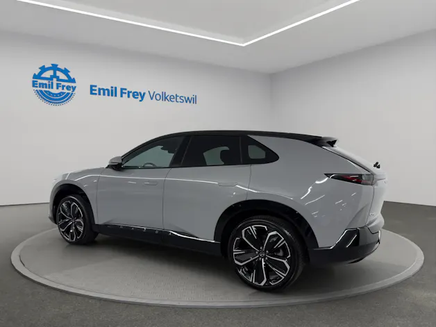 MAZDA CX-6e Takumi