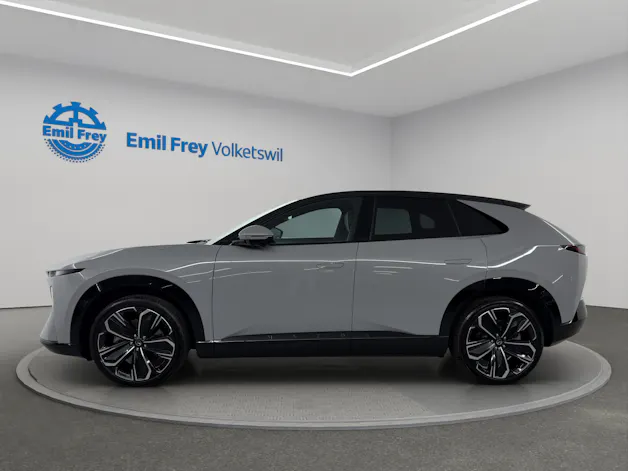 MAZDA CX-6e Takumi