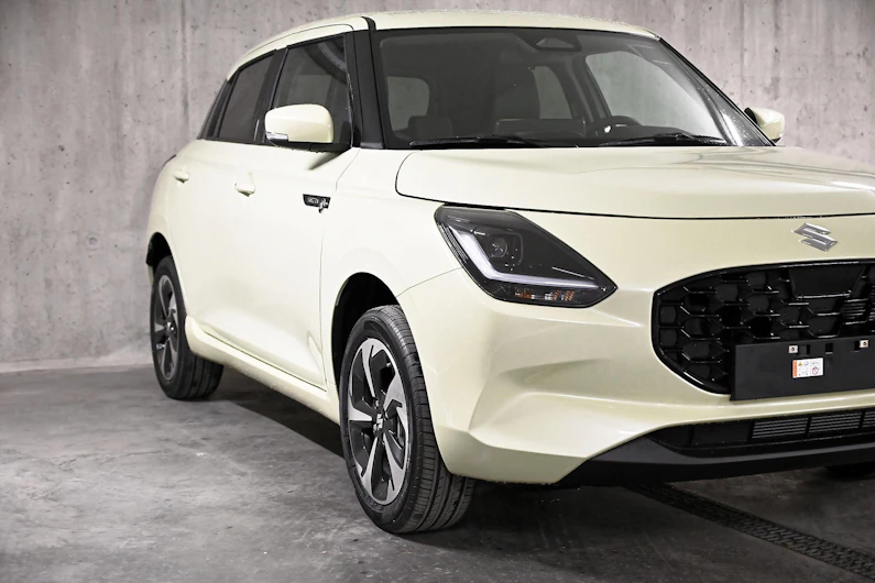 Fahrzeugbild SUZUKI SWIFT