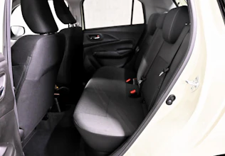 https://vehicle.imgix.net/4221470/2caf2e0a-dab1-4186-9fc4-46cd31e42abb.jpg