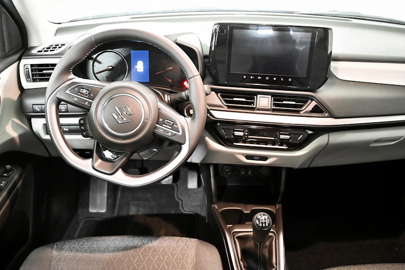 Fahrzeugbild SUZUKI SWIFT