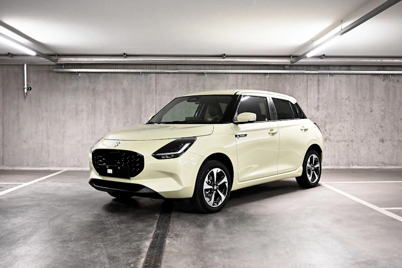 Fahrzeugbild SUZUKI SWIFT