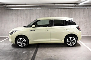 Fahrzeugbild SUZUKI Swift 1.2 Sakura Top Hybrid 4x4