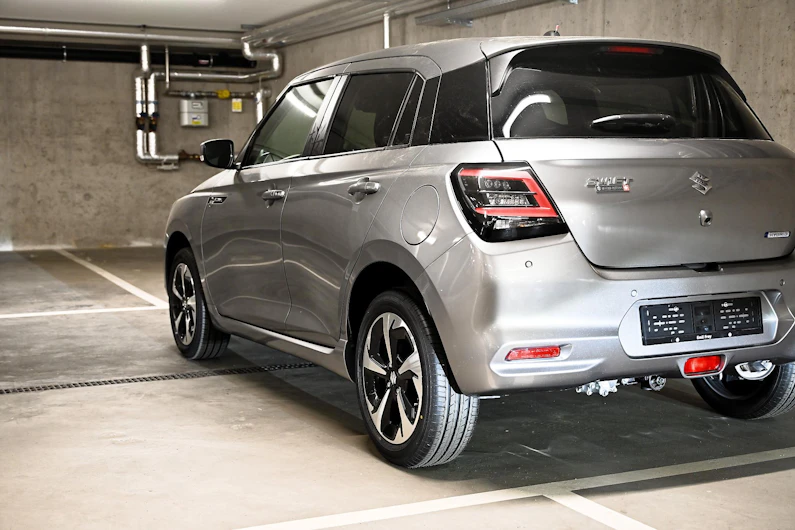 Fahrzeugbild SUZUKI SWIFT