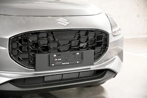 Fahrzeugbild SUZUKI Swift 1.2 Sakura Top Hybrid 4x4