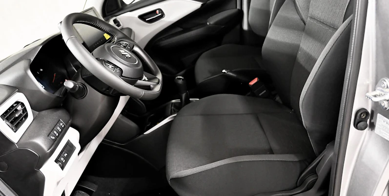 Fahrzeugbild SUZUKI SWIFT