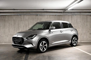 Fahrzeugbild SUZUKI Swift 1.2 Sakura Top Hybrid 4x4