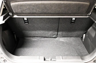 https://vehicle.imgix.net/4221475/2bb89d60-2645-4478-8371-445465bad7ee.jpg