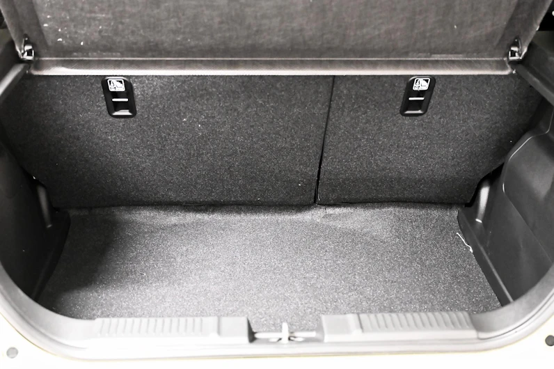 Fahrzeugbild SUZUKI SWIFT