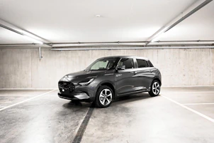 Fahrzeugbild SUZUKI Swift 1.2 Sakura Top Hybrid 4x4