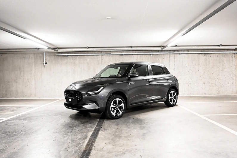 Fahrzeugbild SUZUKI SWIFT