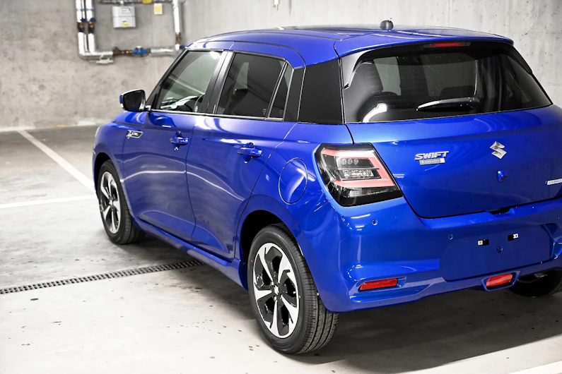 Fahrzeugbild SUZUKI SWIFT