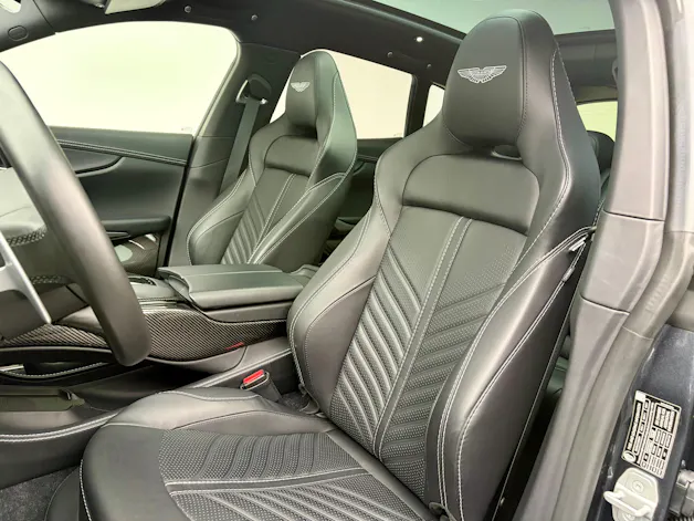 Aston Martin DBX 707 4.0 V8 Bi-Turbo