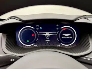 Aston Martin DBX 707 4.0 V8 Bi-Turbo