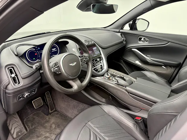 Aston Martin DBX 707 4.0 V8 Bi-Turbo