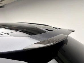 immagine del veicolo ASTON MARTIN DBX 707 4.0 V8 Bi-Turbo