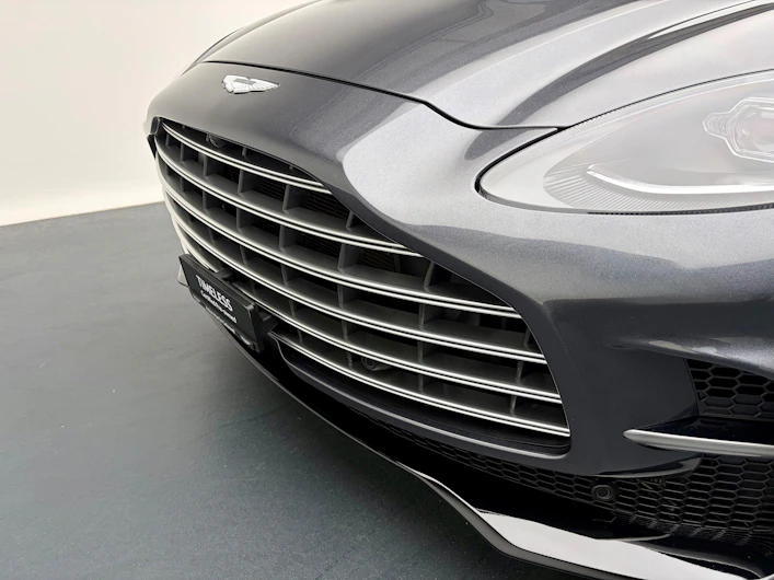 immagine del veicolo ASTON MARTIN DBX