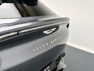 Aston Martin DBX 707 4.0 V8 Bi-Turbo