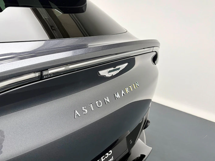 immagine del veicolo ASTON MARTIN DBX