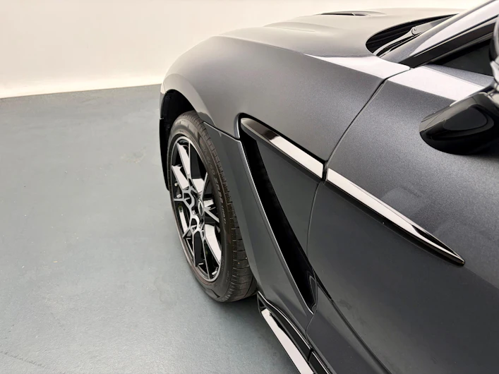 immagine del veicolo ASTON MARTIN DBX