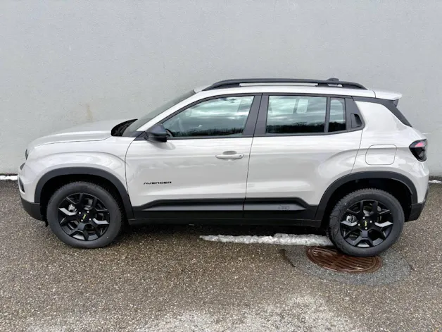 Jeep Avenger 1.2 MHEV Upland 4xe