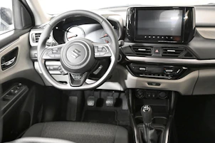 image du véhicule SUZUKI Swift 1.2 Sakura Top Hybrid 4x4