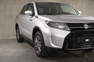 Fahrzeugbild SUZUKI Vitara 1.4 T Sakura Hybrid 4x4