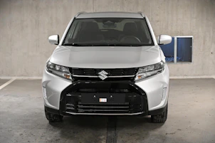 Fahrzeugbild SUZUKI Vitara 1.4 T Sakura Hybrid 4x4