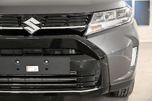 Fahrzeugbild SUZUKI Vitara 1.4 T Sakura Top Hybrid 4x4
