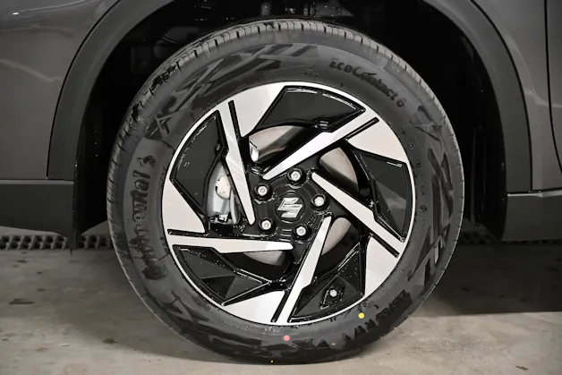 Suzuki Vitara 1.4 T Sakura Top Hybrid 4x4
