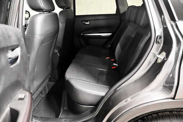 Suzuki Vitara 1.4 T Sakura Top Hybrid 4x4