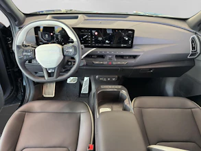https://vehicle.imgix.net/4221767/b98c1c2a-0d0b-4c2b-ad37-5c3ddd7b6cd9.jpg