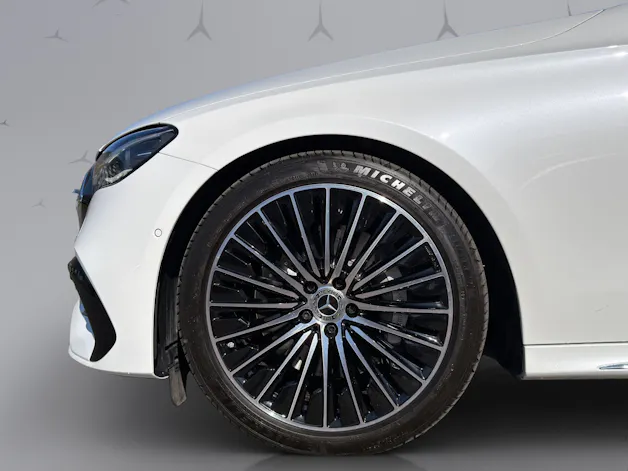 Mercedes-Benz E 400 e AMG Line 4matic