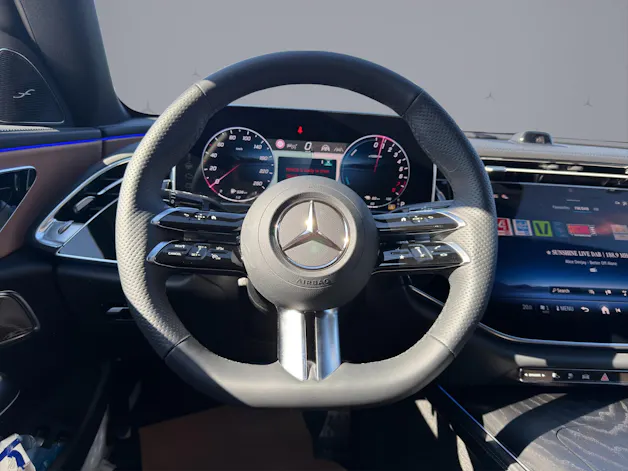 Mercedes-Benz E 400 e AMG Line 4matic