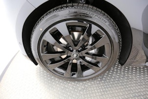 Fahrzeugbild LAND ROVER Range Rover Sport 3.0 I6 P460e SE Dynamic