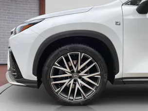 Lexus NX 450h+ F-Sport