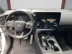 Lexus NX 450h+ F-Sport