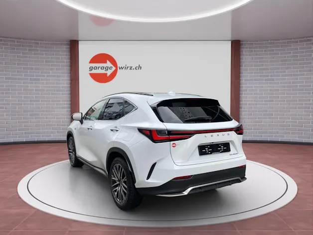 Lexus NX 450h+ F-Sport