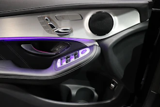 https://vehicle.imgix.net/4221876/aa142ba2-2db0-4a4e-81f4-57f6737ae0f9.JPG