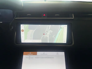immagine del veicolo LAND ROVER Range Rover Velar 2.0 P400e Edition + Pneumatici invernali