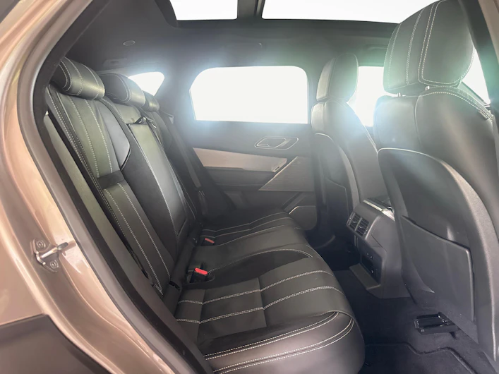 immagine del veicolo LAND ROVER RANGE ROVER VELAR
