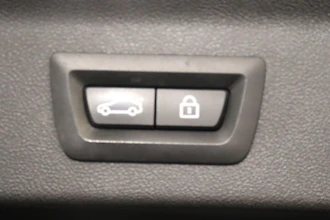 https://vehicle.imgix.net/4221906/71286677-bd00-403d-b28a-f4d6cfbdc2f9.JPG