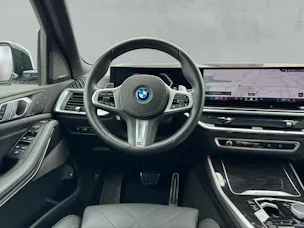 BMW X5 xDrive 50e M Sport (CH) AHK 2.7T ** Action de Leasing à 0.9% **