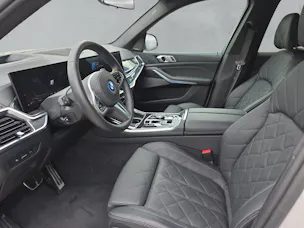 BMW X5 xDrive 50e M Sport (CH) AHK 2.7T ** Action de Leasing à 0.9% **