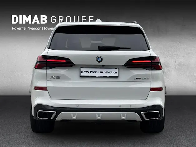 BMW X5 xDrive 50e M Sport (CH) AHK 2.7T ** Action de Leasing à 0.9% **